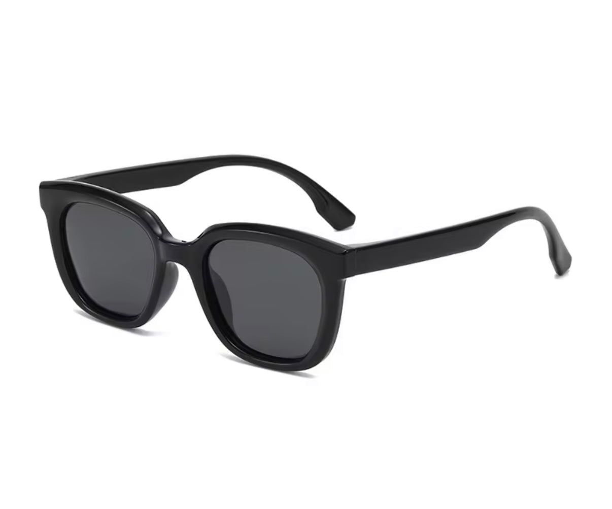 VINTAGE STYLE SUNGLASSES