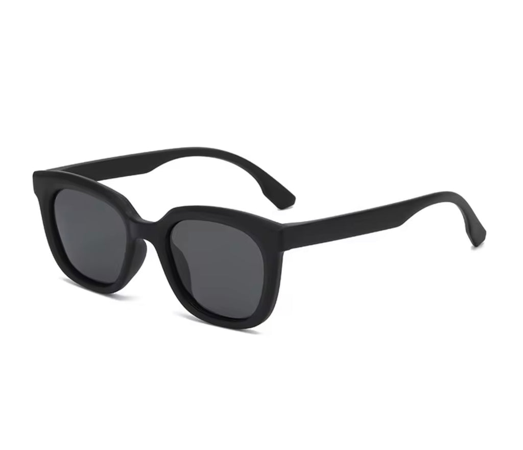 VINTAGE STYLE SUNGLASSES